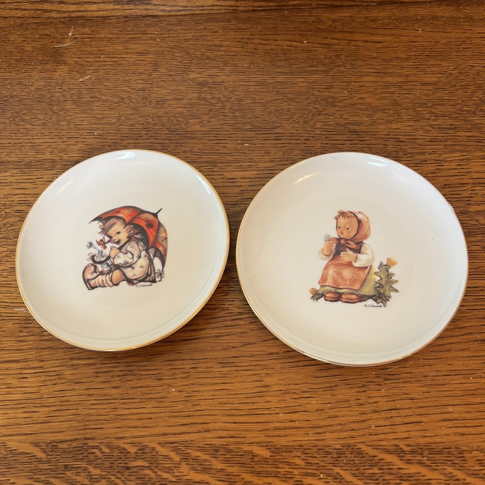 Lot Of 2 Reutter Porzellan Hummel Plates "Make A Wish" " Umbrella Girl " Germany